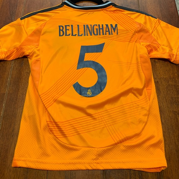 Kids Real Madrid 24/25 Jerseys - Picture 6 of 7